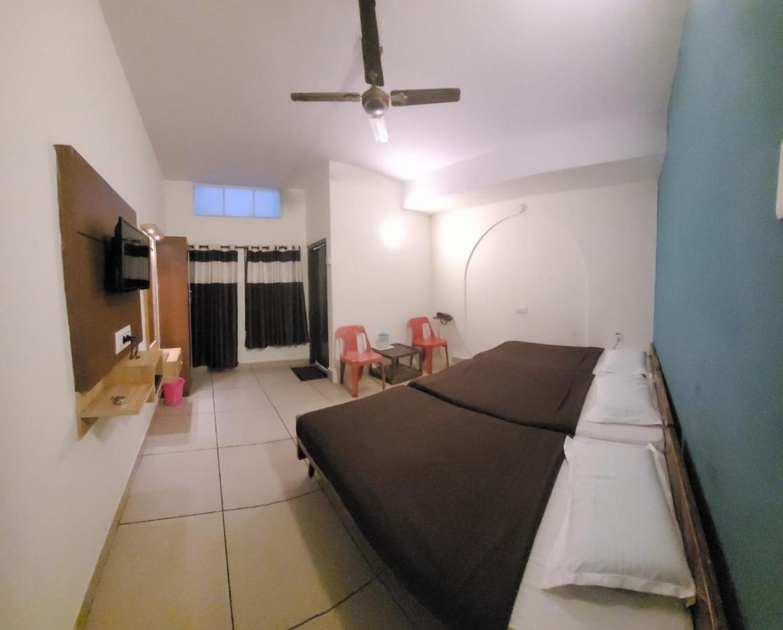 New Jaganmohana Comforts Mysore Exterior foto